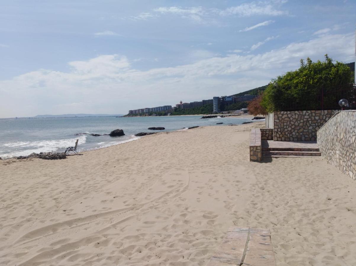 On The Beach Elenite Εξωτερικό φωτογραφία