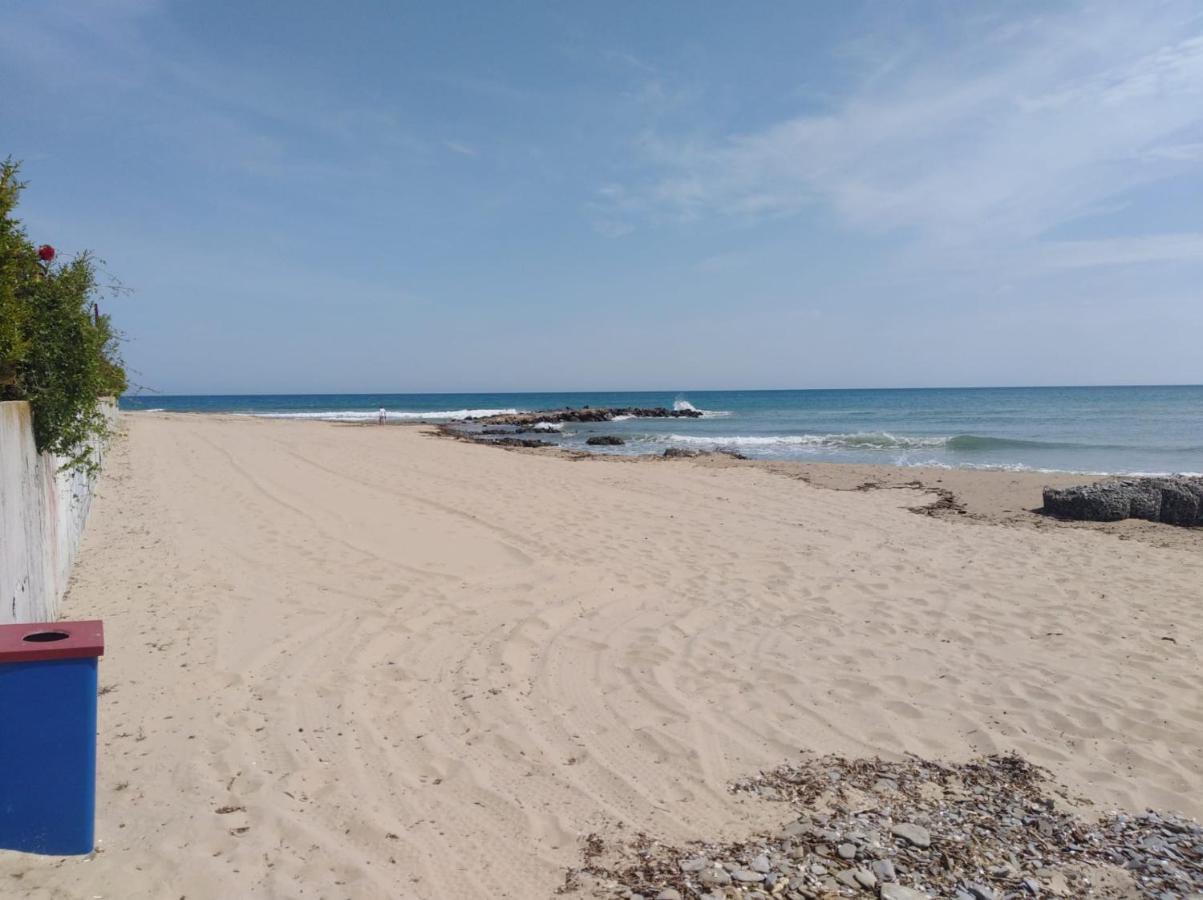 On The Beach Elenite Εξωτερικό φωτογραφία